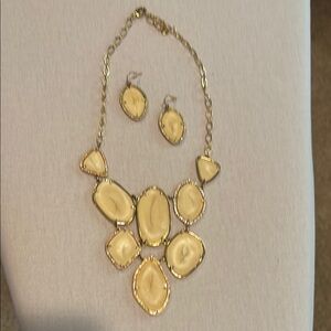 Stella & Dot Fiona Necklace and Earring Set